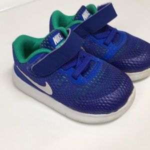 Nike FREE toddler size 6C